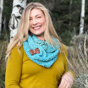 "GAP-tastic Cowl"  Bulky Hand-Dyed Yarn Kit