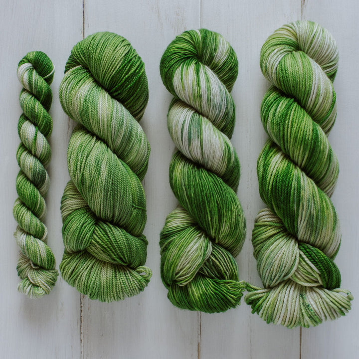 "Cabbage" Hand-Dyed Yarn – Harvest Collection