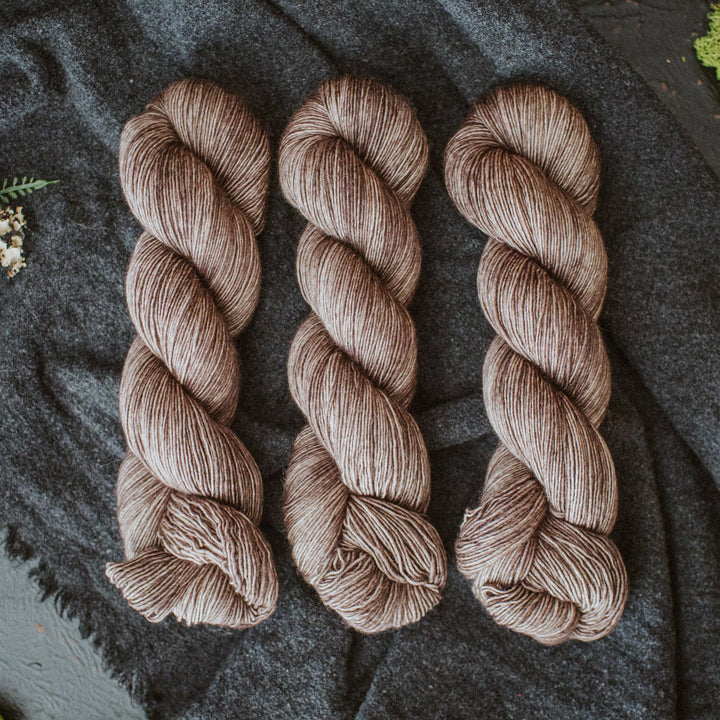 "Castle Leoch" Hand-dyed Yarn  "Outlander" Colloection