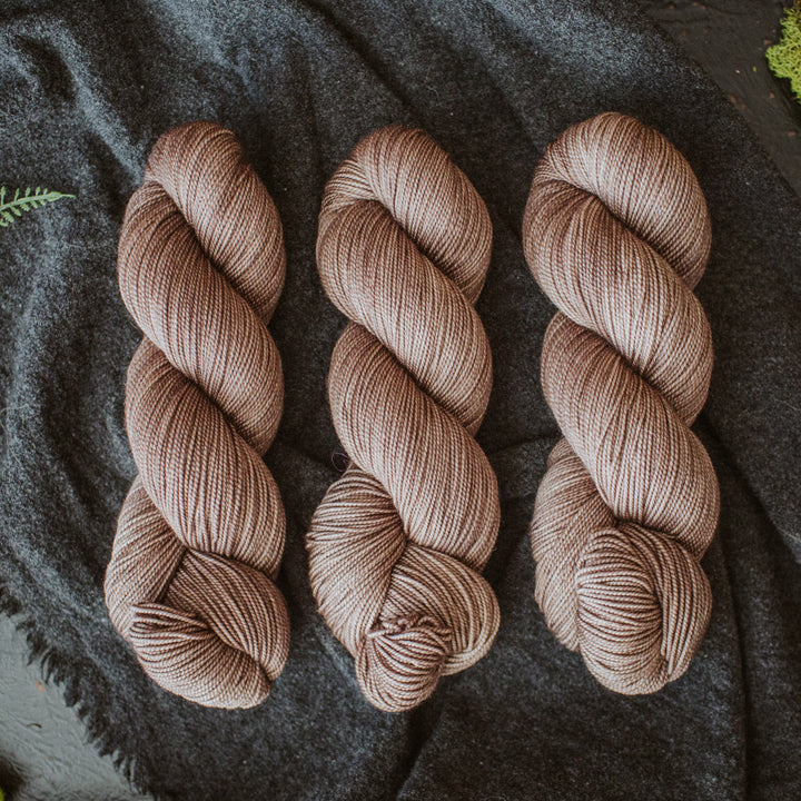 "Castle Leoch" Hand-dyed Yarn  "Outlander" Colloection