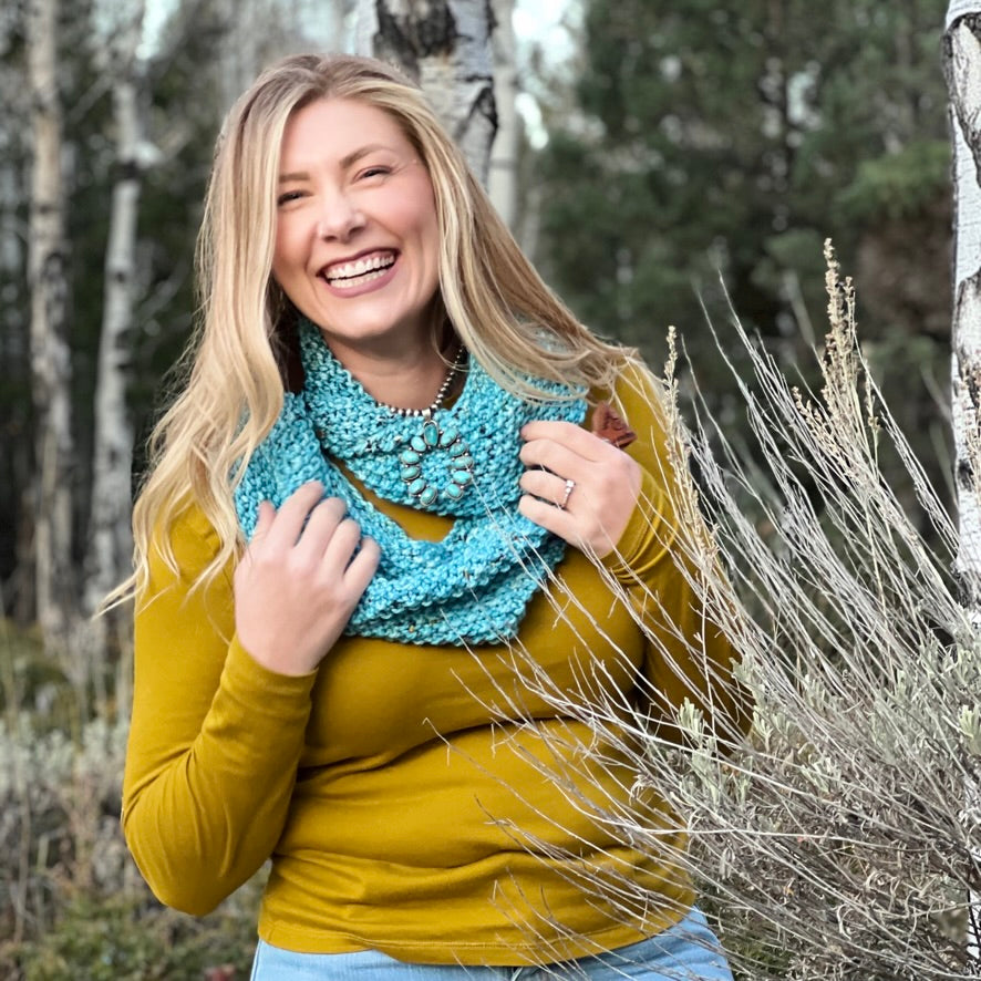 "GAP-tastic Cowl"  Bulky Hand-Dyed Yarn Kit