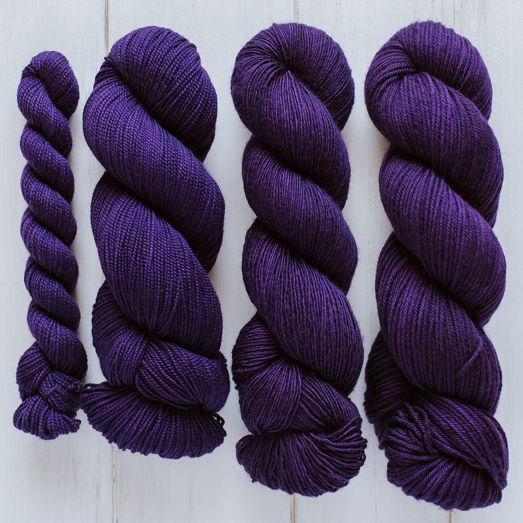 "Eggplant" Hand-Dyed Yarn – Harvest Collection