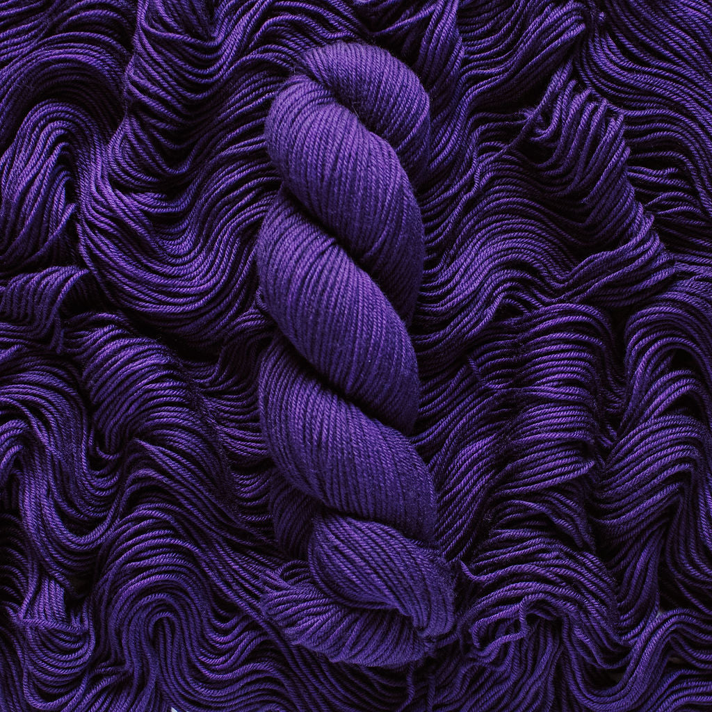 "Eggplant" Hand-Dyed Yarn – Harvest Collection