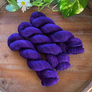 "Amethyst" Hand-dyed Yarn