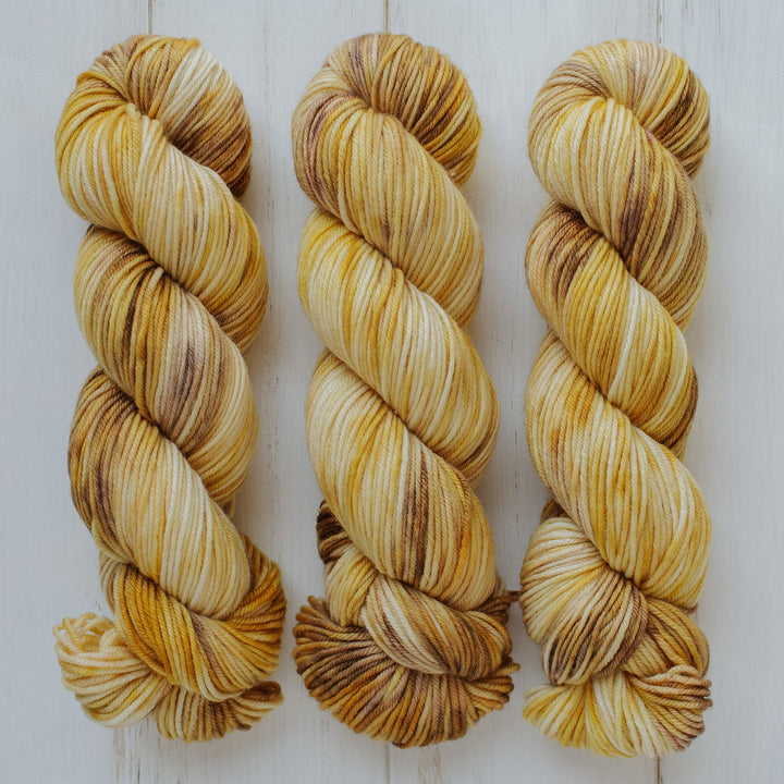 "Garlic" Hand-Dyed Yarn – Garden Collection