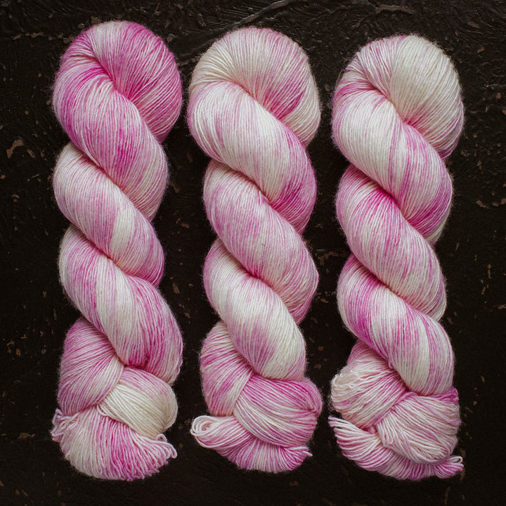 "Gladriel" Hand-Dyed Yarn – Dragon Collection