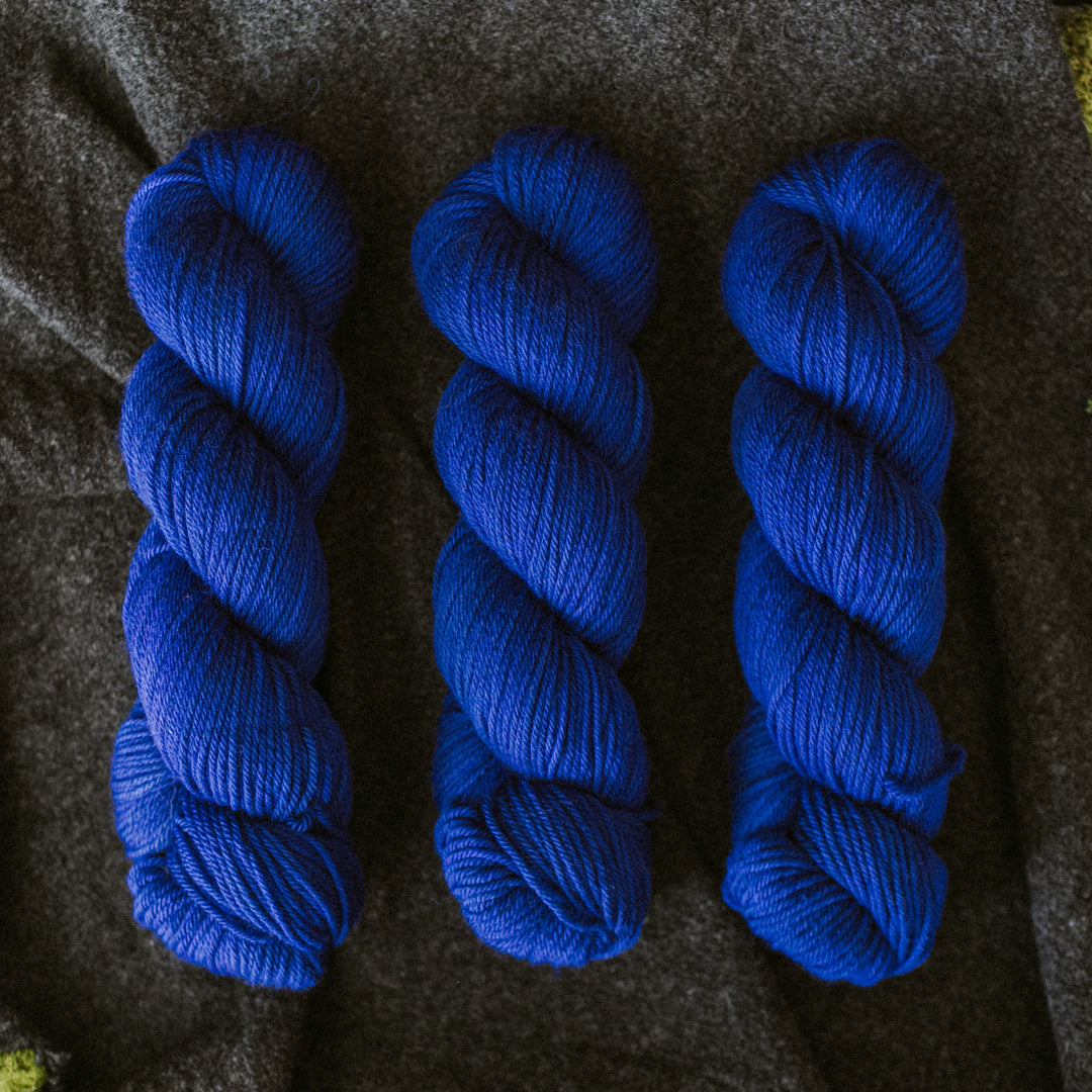 "Grey's Sapphire" Hand-dyed Yarn  "Outlander" Collection