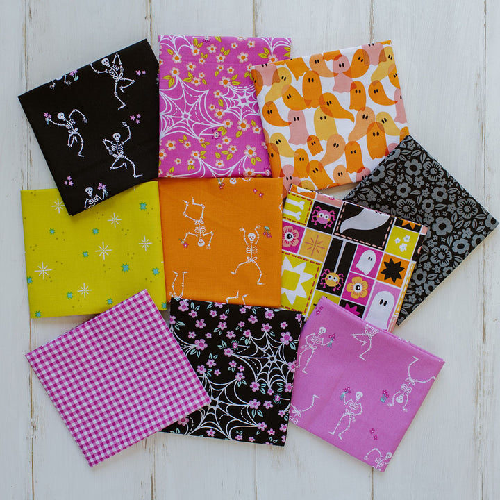 Ghostly Gardens Fat Quarter Fabric Bundle