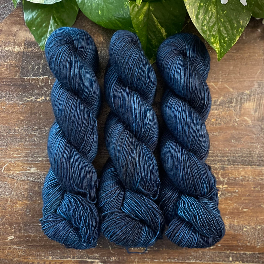 "Lallybroch" Hand-dyed Yarn