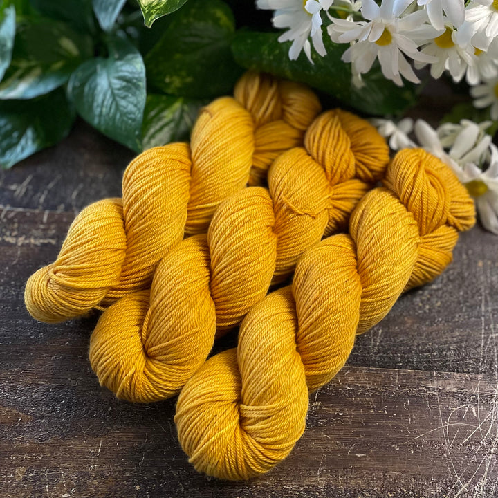 "Golden Dawn" Hand-dyed Yarn - Worsted