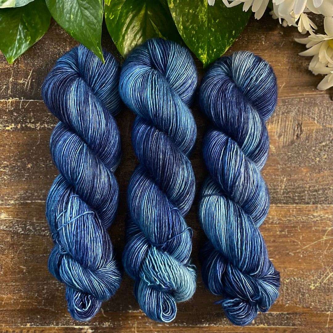 "Smooth Waters" Hand-dyed Yarn - Singles Fingering