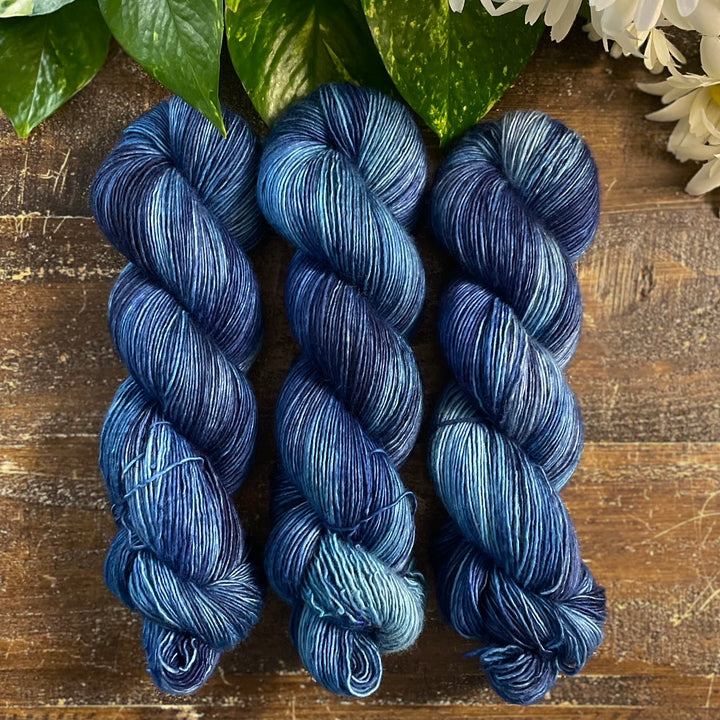"Smooth Waters" Hand-dyed Yarn - Singles Fingering