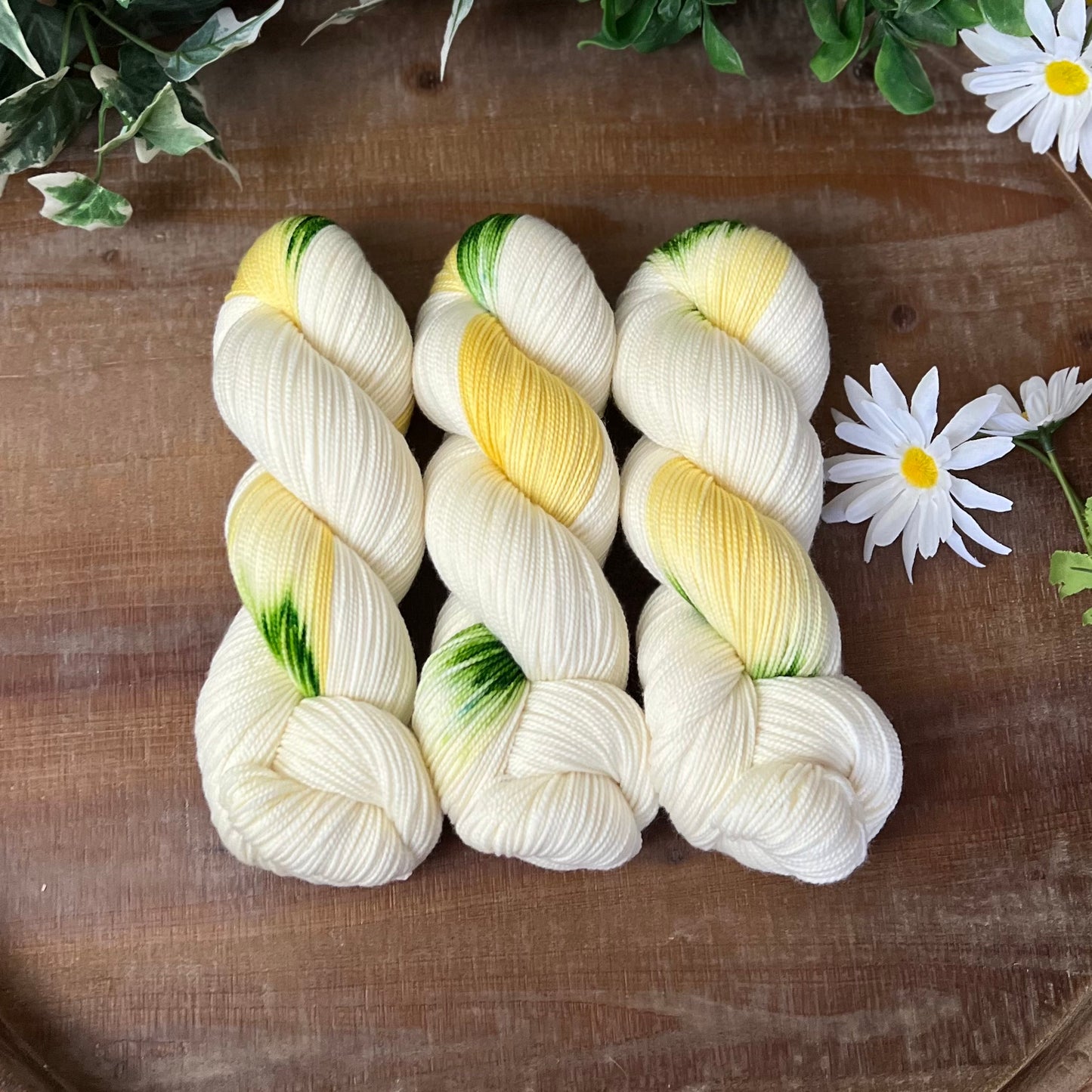 "Lemon Tree" Assigned Pooling Hand-dyed Yarn