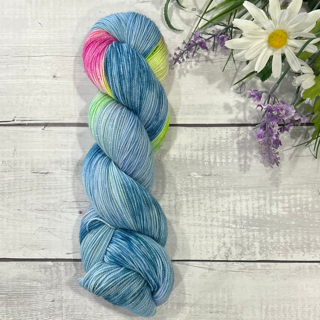 "Apple Blossom" Assigned Pooling Deluxe Sparkle Fingering Hand-dyed Yarn