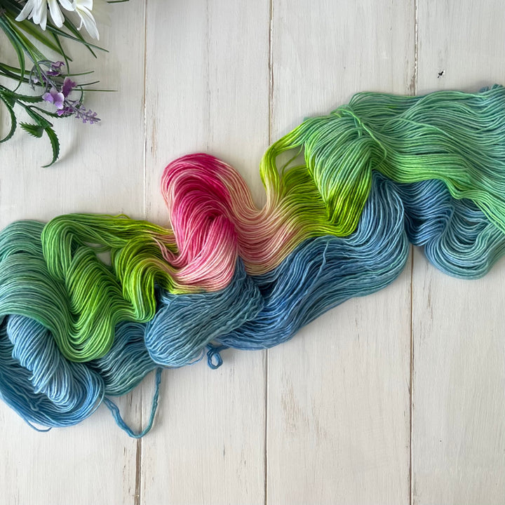 "Apple Blossom" Hand-dyed Yarn Assigned Pooling