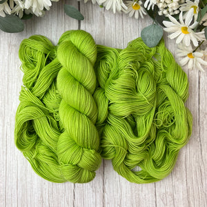 "Granny Smith" Deluxe Sparkle Fingering Hand-dyed Yarn