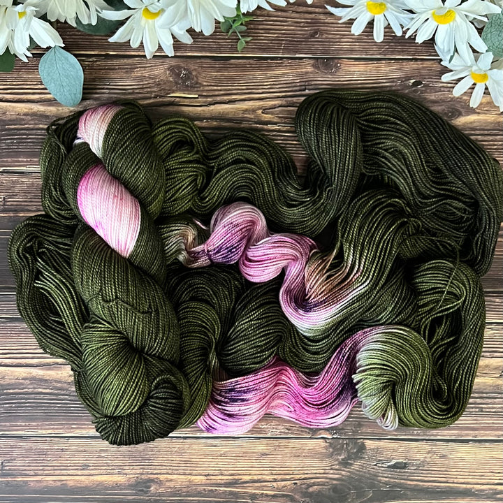 "Succulent" Assigned Pooling Hand-dyed Yarn