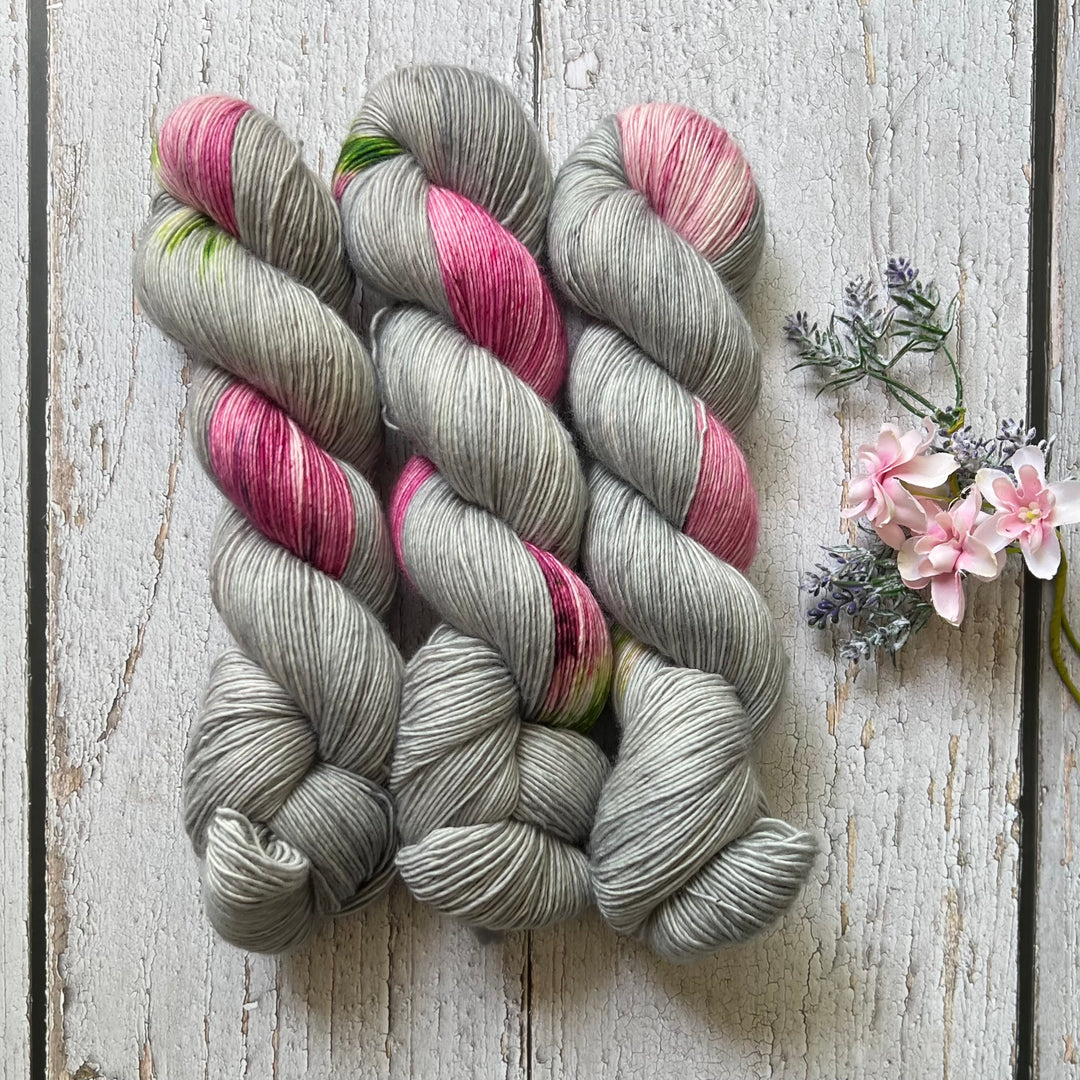 "Turtledove" Assigned Pooling Hand-dyed Yarn