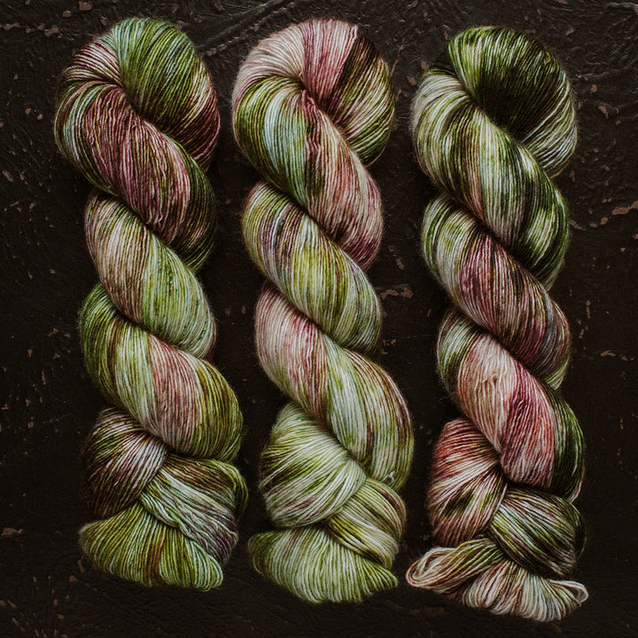 "Moss Agate" Hand-Dyed Yarn – Dragon Collection