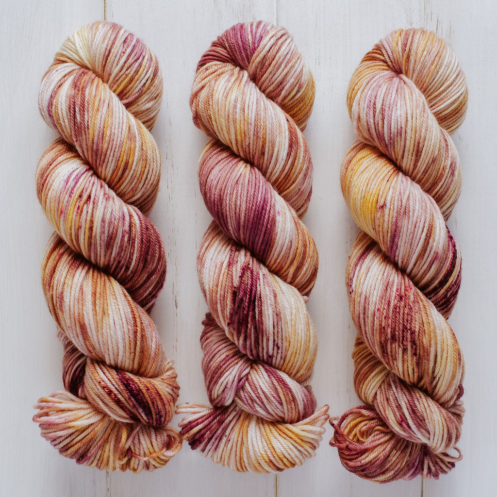 "Onion" Hand-Dyed Yarn – Harvest Collection