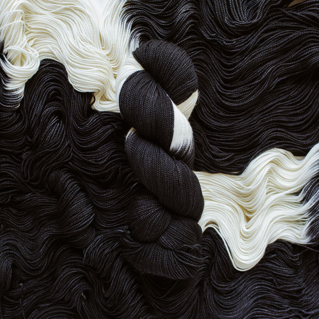 "Mime" Assigned Pooling Hand-dyed Yarn - Pre-Order