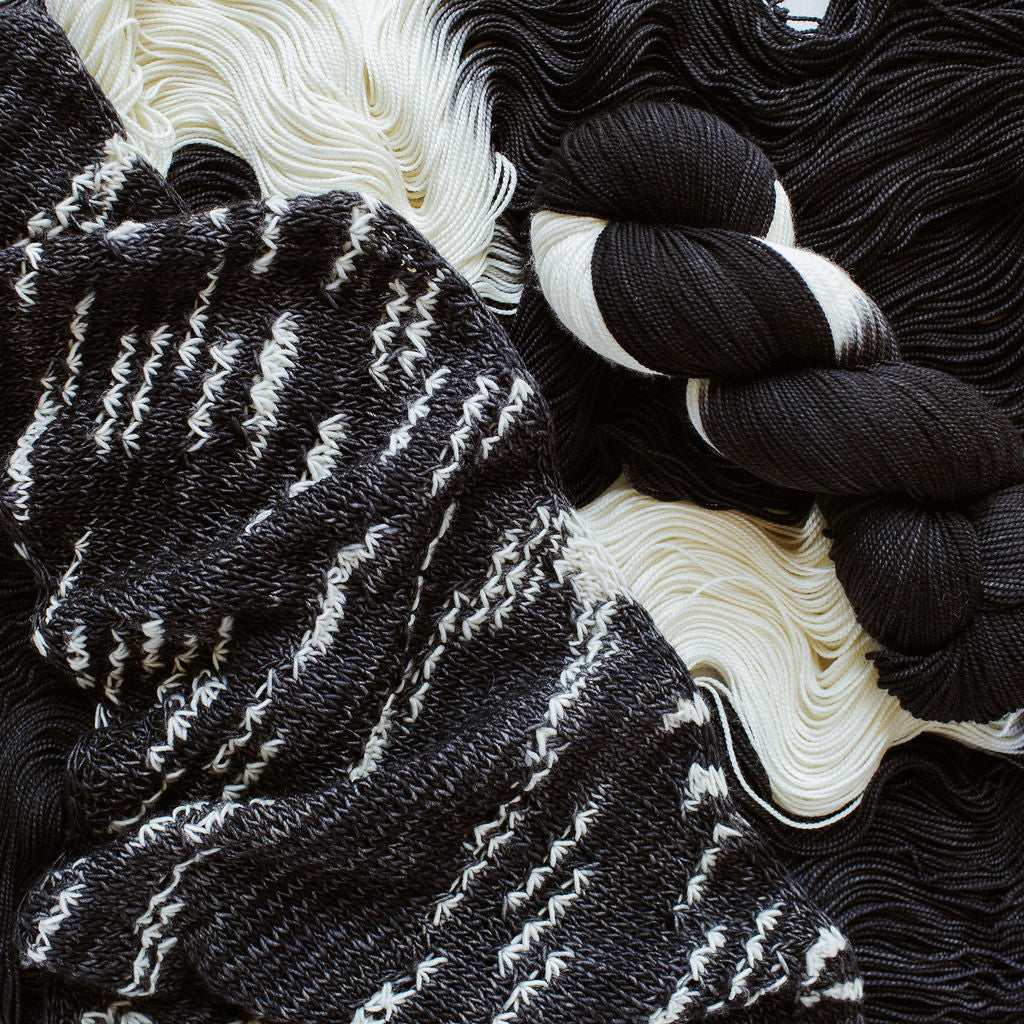 "Dreaming of Daisies" Knit Shawl Digital Pattern