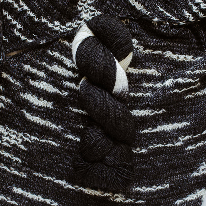 "Dreaming of Daisies" Knit Shawl Digital Pattern