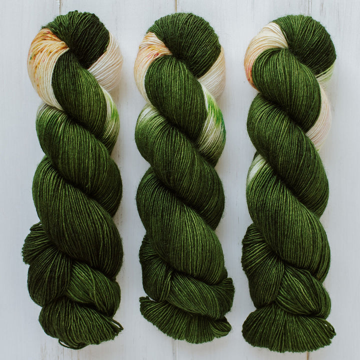 "Primrose" Assigned Pooling Hand-Dyed Yarn – Harvest Collection