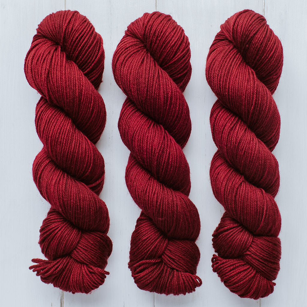 "Rouge" Hand-dyed Yarn – Pre-Order