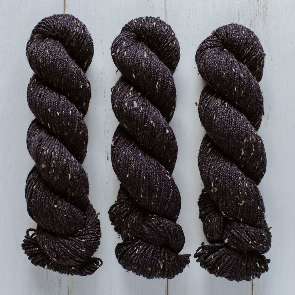 "Soil" Tweed Hand-Dyed Yarn – Harvest Collection