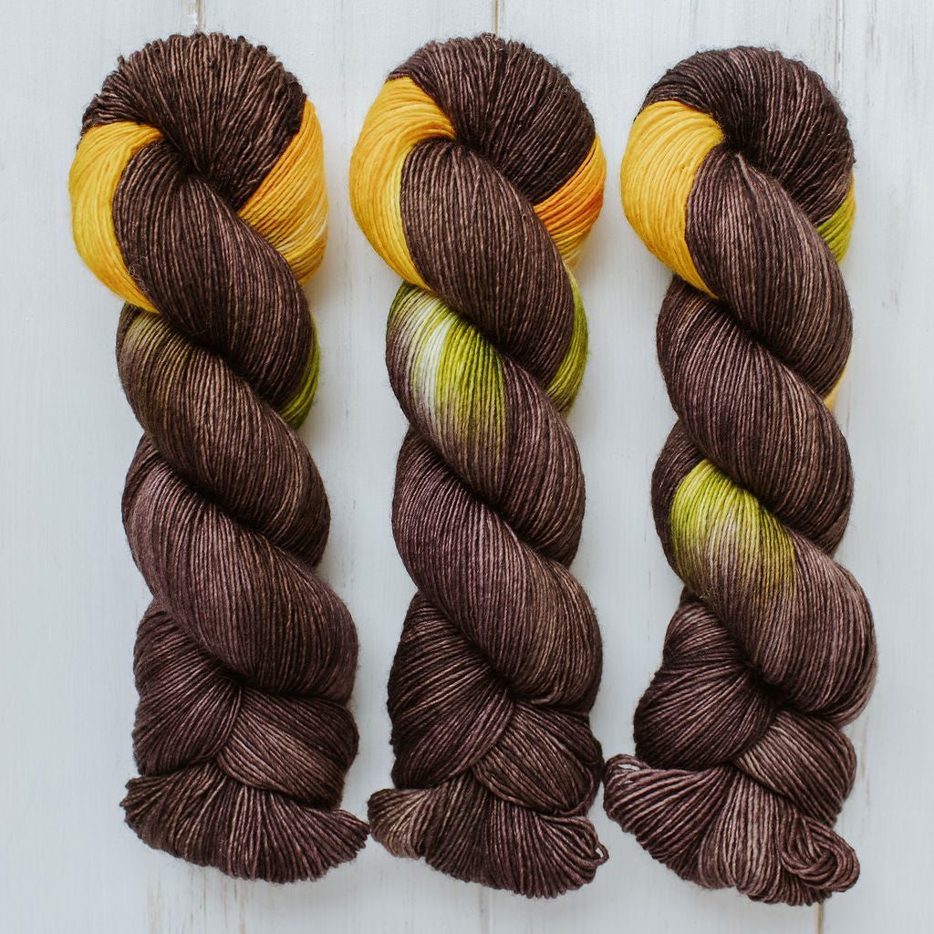 "Sunflower" Assigned Pooling Hand-Dyed Yarn – Harvest Collection