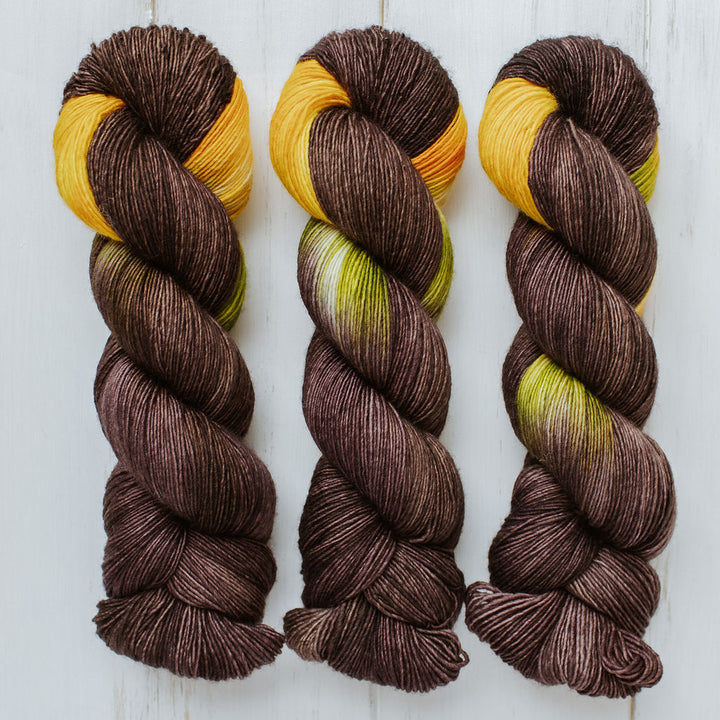 "Sunflower" Assigned Pooling Hand-Dyed Yarn – Harvest Collection
