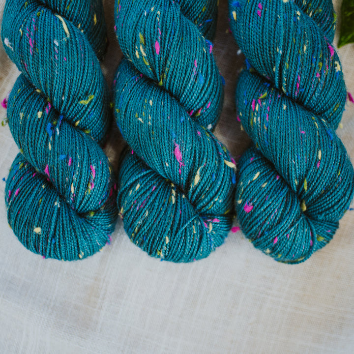 "Landslide" Donegal Tweed  Hand-dyed Yarn