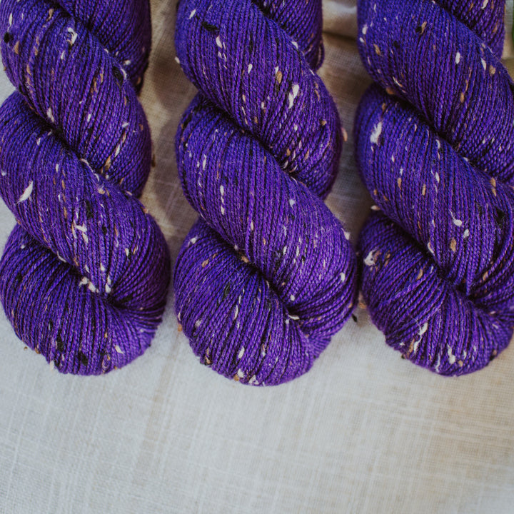 "Amethyst" Donegal Tweed  Hand-dyed Yarn