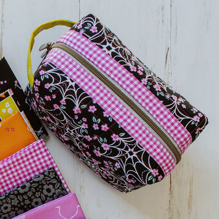Ghostly Gardens Fat Quarter Fabric Bundle