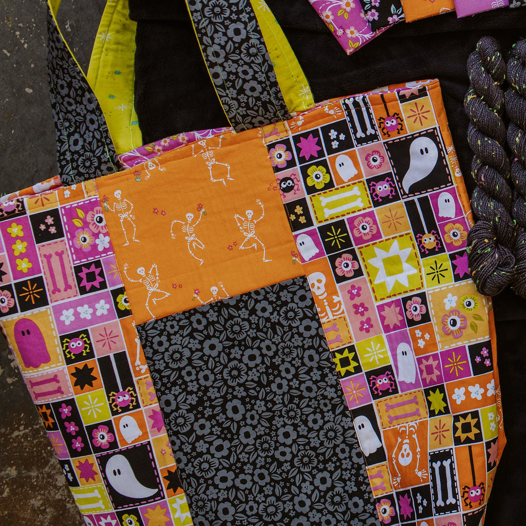 Ghostly Gardens Fat Quarter Fabric Bundle